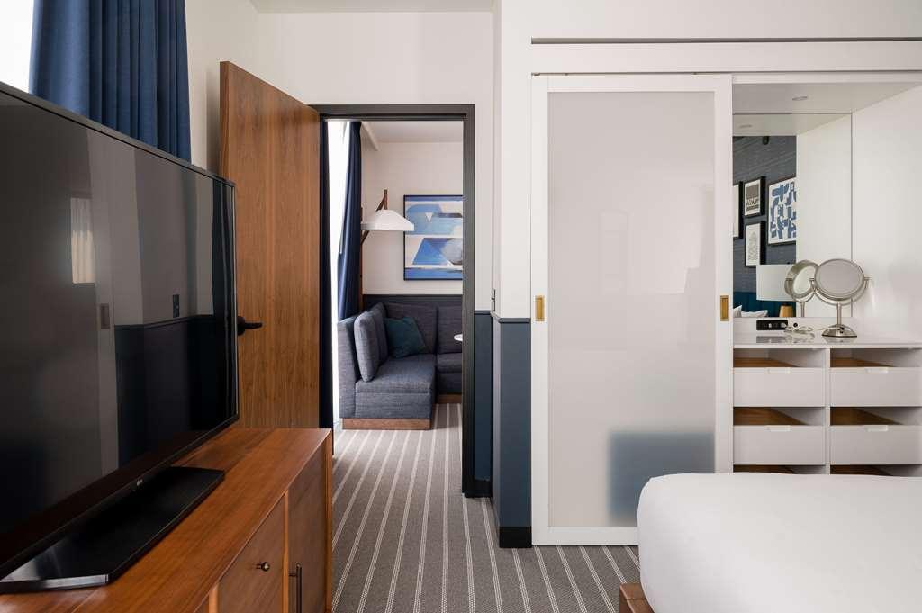 Cambria Hotel Boston Somerville Room photo